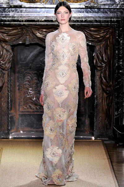 Look 35